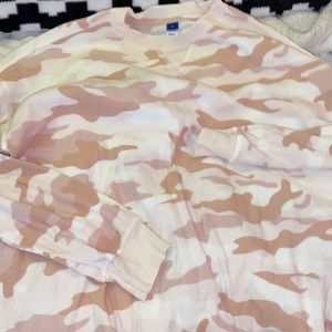 Old navy long sleeve✨